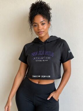“Actively Black Wakanda Athletics Cropped Hoodie NWT Marvel Black Panther